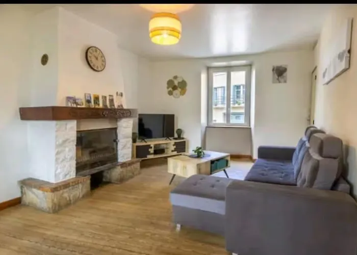 Casa de Férias Les Pieds Dans Lot Saint-Geniez-dʼOlt